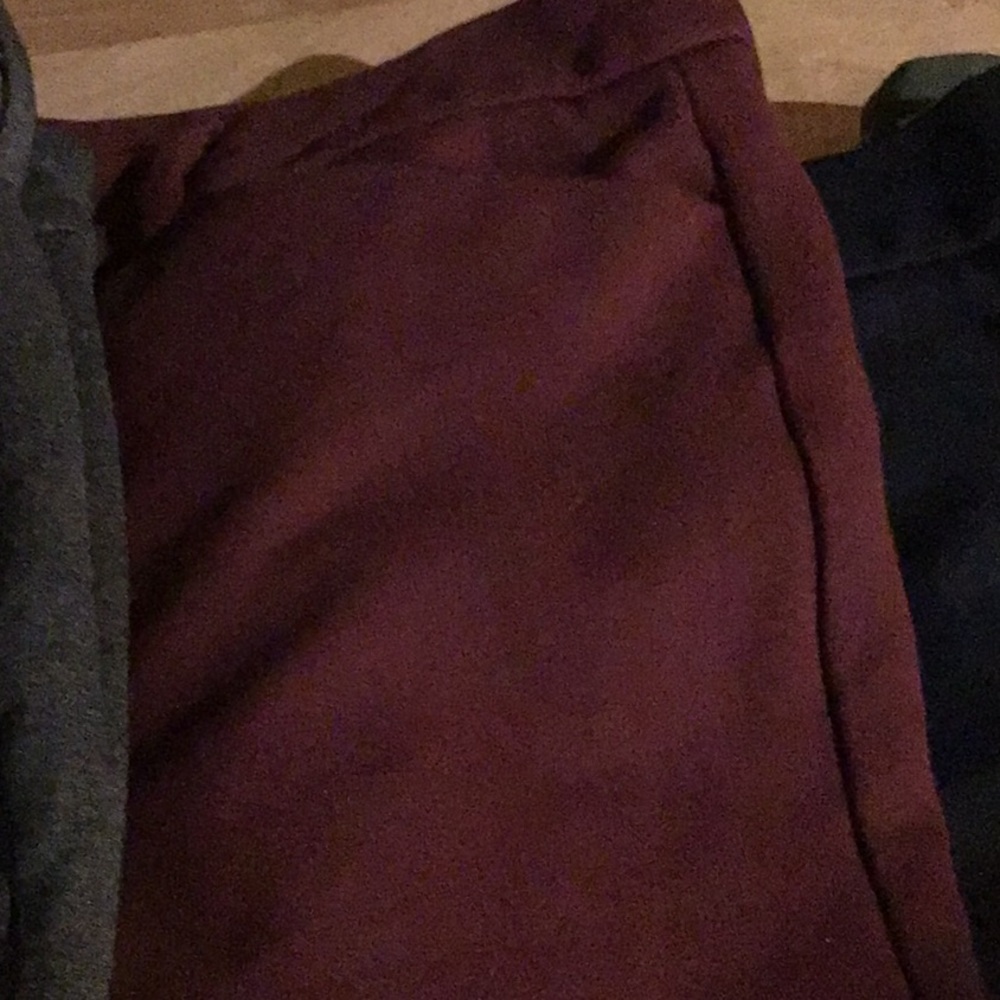 (SOLD)Old Navy pixie pants - Picture 3 of 7
